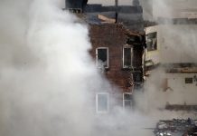 Un muerto y 17 heridos en derrumbe de un edificio en Nueva York