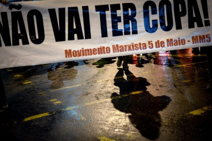 FBL-BRAZIL-WC2014-PROTEST