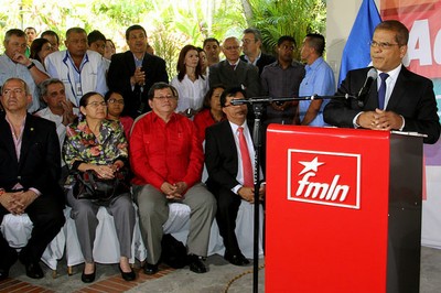 images_SECCIONES_PAGINA_WEB_CRONICATN8_INTERNACIONALES_2014_Marzo_DEL_17_AL_23_20-03-14presidente_ortiz_