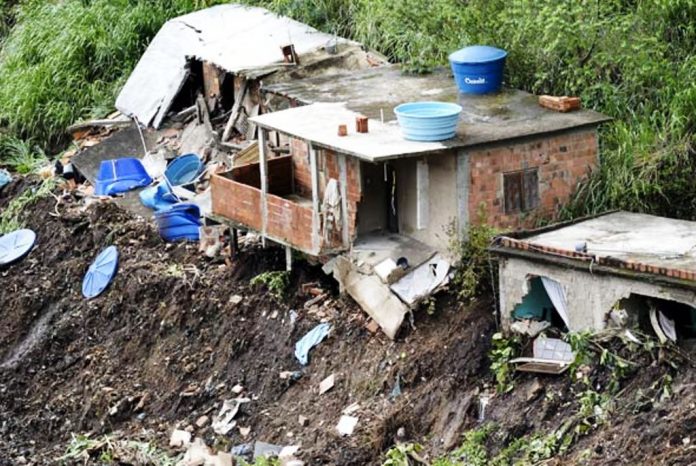 images_SECCIONES_PAGINA_WEB_CRONICATN8_INTERNACIONALES_2014_Marzo_DEL_17_AL_23_inundbrasilpara19032014