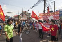 Actos violentos contra empresas chinas dejan dos muertos y 100 hospitalizados en Vietnam