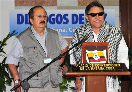 Andres Paris, Jesus Santrich