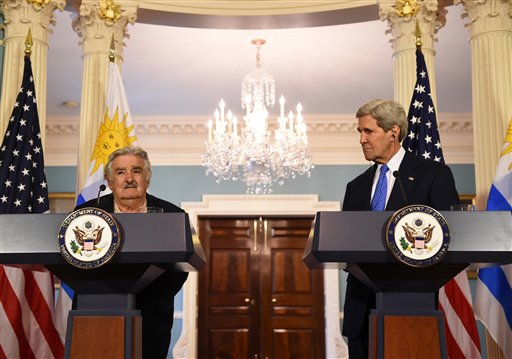 John Kerry, Jose Mujica