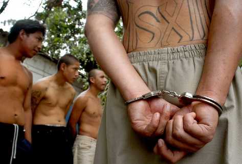 images_SECCIONES_PAGINA_WEB_CRONICATN8_INTERNACIONALES_2014_Mayo_DEL_12_AL_18__Pandillas-salvadorenas