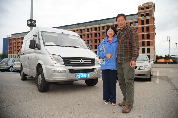 images_SECCIONES_PAGINA_WEB_CRONICATN8_INTERNACIONALES_2014_Septiembre_08_AL_14_Pareja_china_conduce_hasta_Inglaterra-08092014