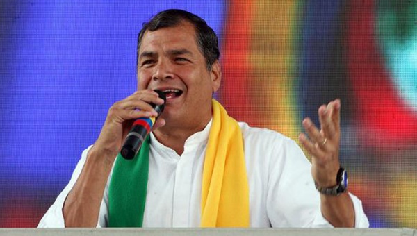 images_SECCIONES_PAGINA_WEB_CRONICATN8_INTERNACIONALES_2014_Septiembre_22_AL_28_PRESIDENTE_ECUATORIANO_27_09_14_