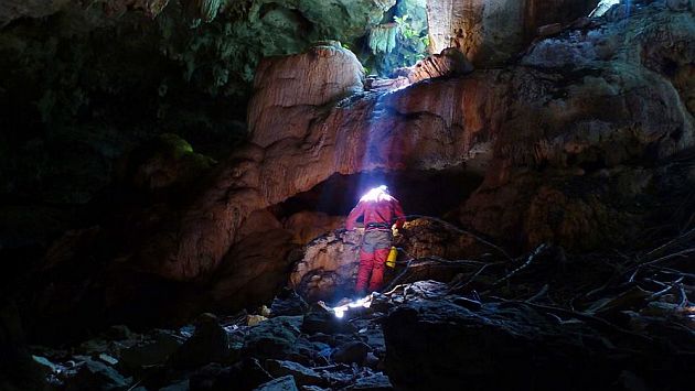 images_SECCIONES_PAGINA_WEB_CRONICATN8_INTERNACIONALES_2014_Septiembre_22_AL_28_Rescate_explorador_-22092014