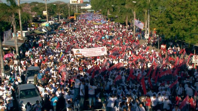 images_SECCIONES_PAGINA_WEB_CRONICATN8_POLITICA_2014_Febrero_DEL_17_AL_23_foto_nmarcha