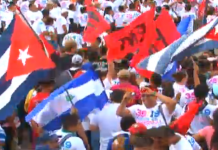 La Plaza se llena de entusiasmo por el pueblo que celebra el 35/19