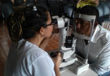 Trabajadores judiciales reciben atención médica