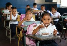 Inicia distribución de la merienda escolar