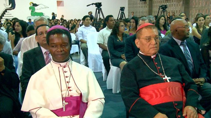 images_SECCIONES_PAGINA_WEB_CRONICATN8_SOCIALES_2014_FEBRERO_DEL_24_AL_2_DE_MARZO_foto_nuncio_2