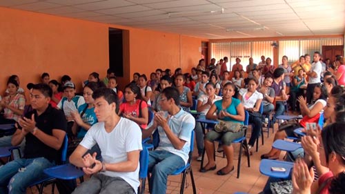 images_SECCIONES_PAGINA_WEB_CRONICATN8_SOCIALES_2014_FEBRERO_DEL_3_AL_9__BECAS_TECNICAS04