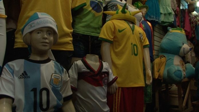 images_SECCIONES_PAGINA_WEB_CRONICATN8_SOCIALES_2014_JULIO_07_AL_13_Las_camisetas_-07072014
