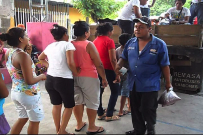 images_SECCIONES_PAGINA_WEB_CRONICATN8_SOCIALES_2014_JULIO_28_JUL_AL_3_AGOST_Venta_de_Frijoles_-31072014