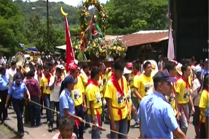 images_SECCIONES_PAGINA_WEB_CRONICATN8_SOCIALES_2014_JULIO_28_JUL_AL_3_AGOST_boaco_celebra-28072014