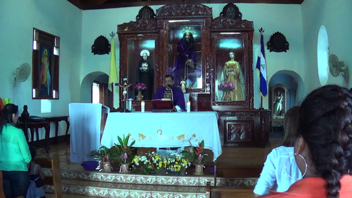images_SECCIONES_PAGINA_WEB_CRONICATN8_SOCIALES_2014_JULIO_DEL_21_AL_27_EUCARISTIA22