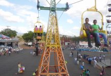 Niños disfrutan del Parque de la Niñez Feliz