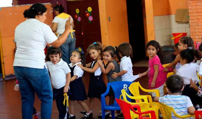 images_SECCIONES_PAGINA_WEB_CRONICATN8_SOCIALES_2014_MARZO_DEL_10_AL_16_CAPACITACION_MAESTROS14
