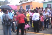 Autoridades de ANDEN entregan casas a 40 maestros