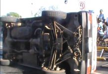 Triple colisión deja un lesionado y daños materiales