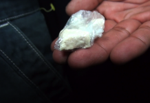 Chavalo vende drogas va a la cárcel