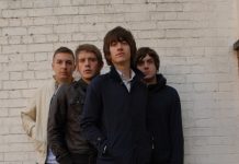 Arctic Monkeys con su cover «All My Loving», de los Beatles