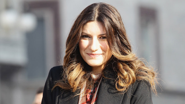images_SECCIONES_PAGINA_WEB_TN8_MUSICAL_2014_FEBRERO_DEL_17_AL_23_Laura-Pausini-madre17