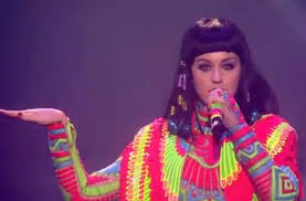 images_SECCIONES_PAGINA_WEB_TN8_MUSICAL_2014_FEBRERO_DEL_17_AL_23_katty_perry_egypt20