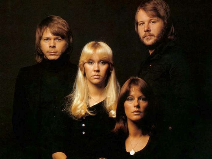 images_SECCIONES_PAGINA_WEB_TN8_MUSICAL_2014_MARZO_03_AL_09_abba04
