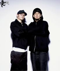 images_SECCIONES_PAGINA_WEB_TN8_MUSICAL_2014_MARZO_03_AL_09_linkin_park__mike_and_chester-06032014