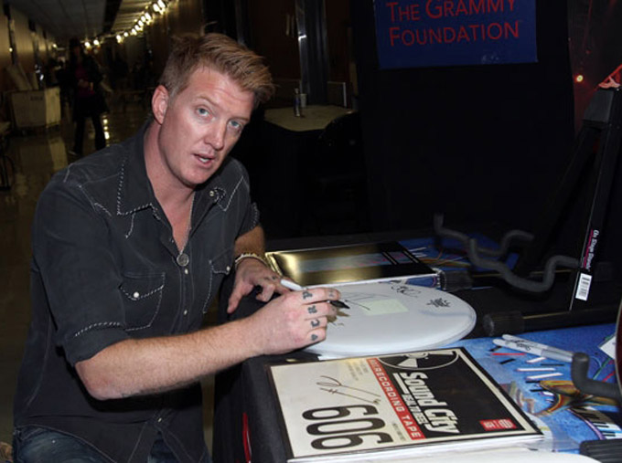 images_SECCIONES_PAGINA_WEB_TN8_MUSICAL_2014_MARZO_10_AL_16_Josh-Homme-13032014