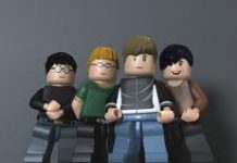 Portadas de grandes discos hechos por Lego