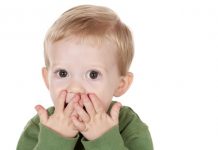 Mi hijo repite malas palabras: ¿qué hago?