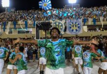 Samba, cerveza y pasión: la mezcla perfecta en el carnaval de Rio