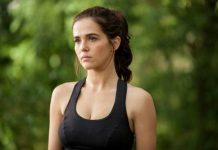 Zoey Deutch, protagonista de la película Academia de Vampiros