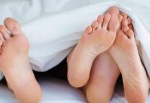 Matrimonios más felices cuando el hombre es feo y la mujer guapa
