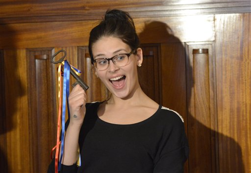 Millions of YouTube viewers lift Finnish language imitator's gibberish to fame - Smoukahontas Sara Maria Forsberg
