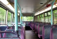 Un muerto y 42 heridos al volcar autobús en Argentina