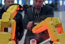 Los robots destruirán casi la mitad de los puestos de trabajo del mundo