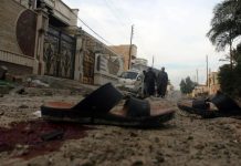 Al menos 18 muertos en ataque de suicidas con bomba a edificio de ministerio iraquí