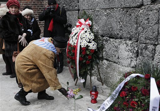 AUSCHWITZ-ANIVERSARIO