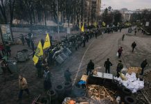 Autoridades ucranianas amenazan con intervención si no se restablece la calma en dos horas