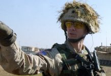 Exmilitar que participó en la captura de Saddam Hussein se presenta al Congreso