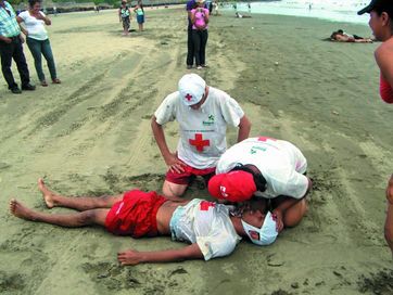 images_SECCIONES_PAGINA_WEB_ULTIMA_HORA_2014_FEBRERO_DEL_3_AL_09_CRUZ-ROJA-09022014