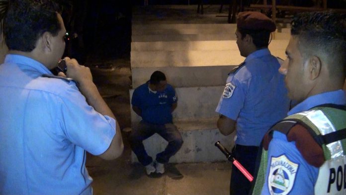 images_SECCIONES_PAGINA_WEB_ULTIMA_HORA_2014_MARZO_10_AL_16_detenido11032014
