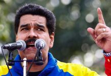 Maduro: Grupos violentos atacan un edificio en Caracas