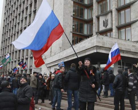 images_SECCIONES_PAGINA_WEB_ULTIMA_HORA_2014_MARZO_DEL_03_AL_09__CRIMEA_CELEBRARA06