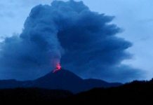 Declaran alerta naranja por mayor actividad de volcán en Ecuador
