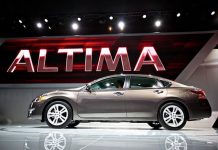 Nissan llama a revisión a casi un millón de autos en América del Norte